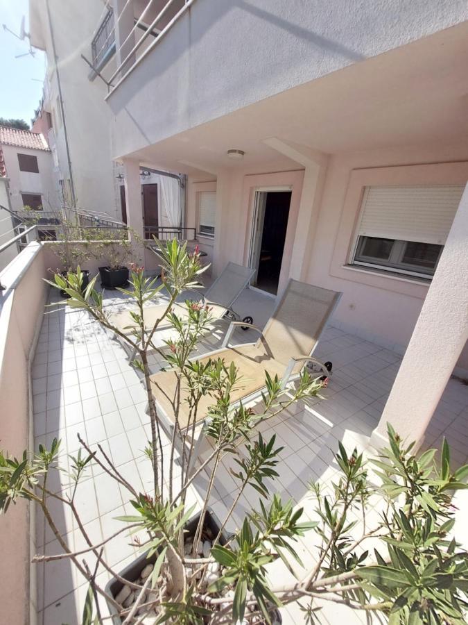 Holiday Baška Voda Kültér fotó